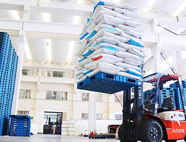 塑料托盤在電動(dòng)叉車中的應(yīng)用